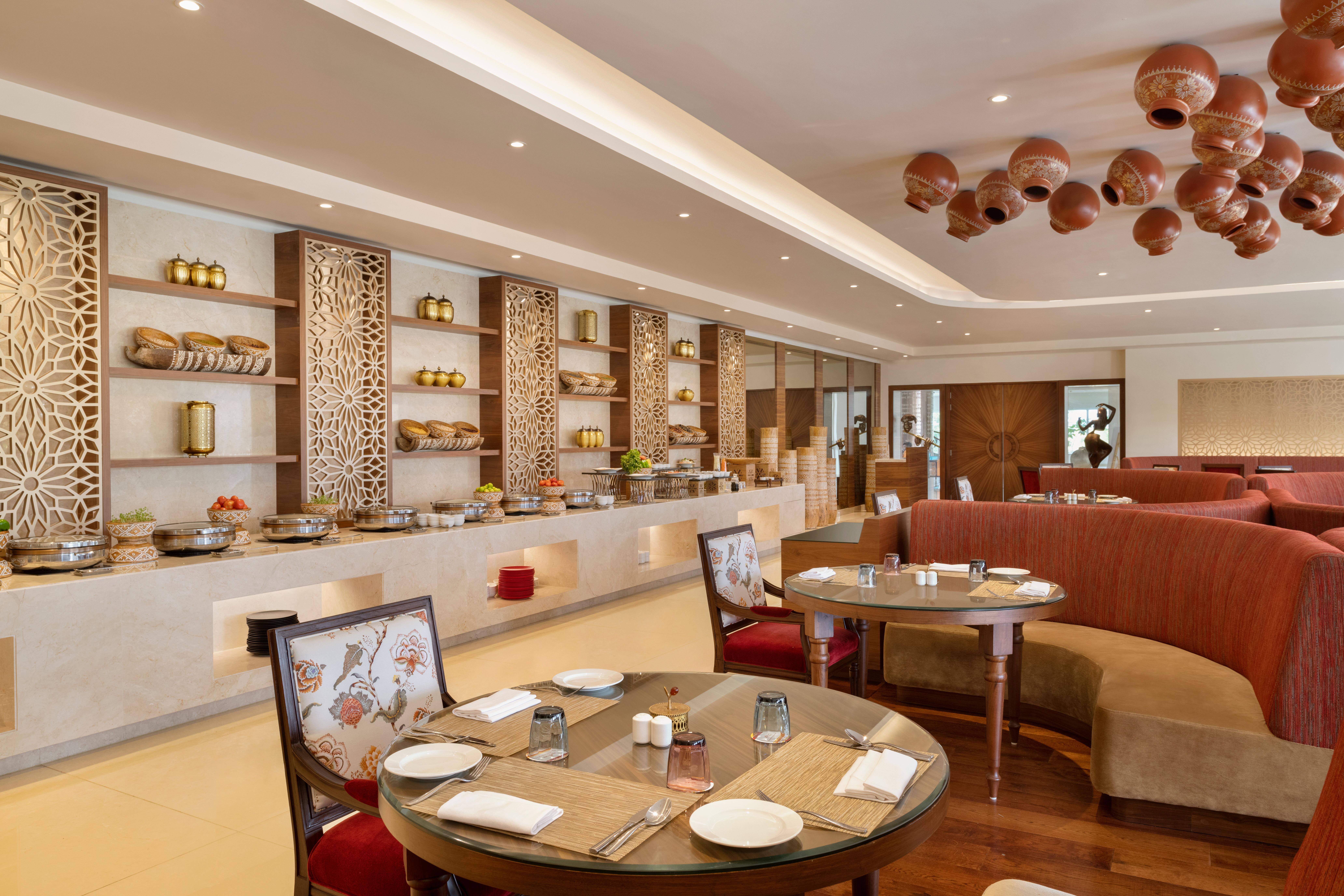 Hawthorn Suites By Wyndham Dwarka Exteriör bild